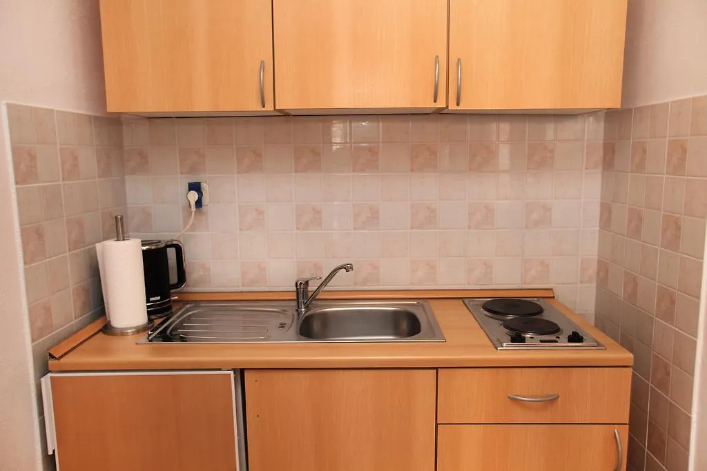 Studio Apartments M&N Trogir